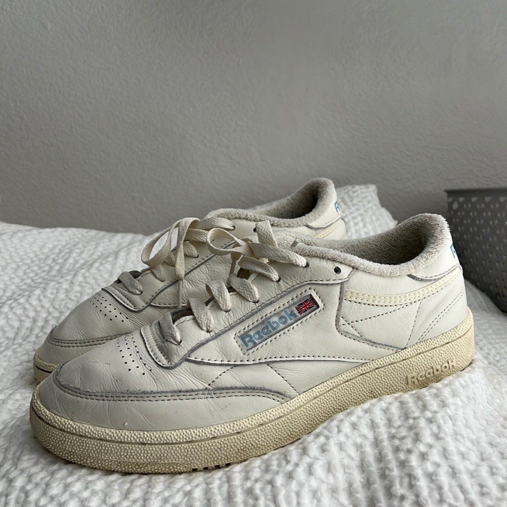 Reeboks Club C 85 Sneakers (Blue)
